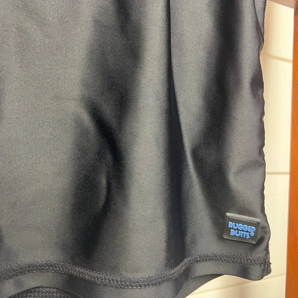 NWOT- Rugged Butts Kids Black Rashguard - Picture 3 of 4